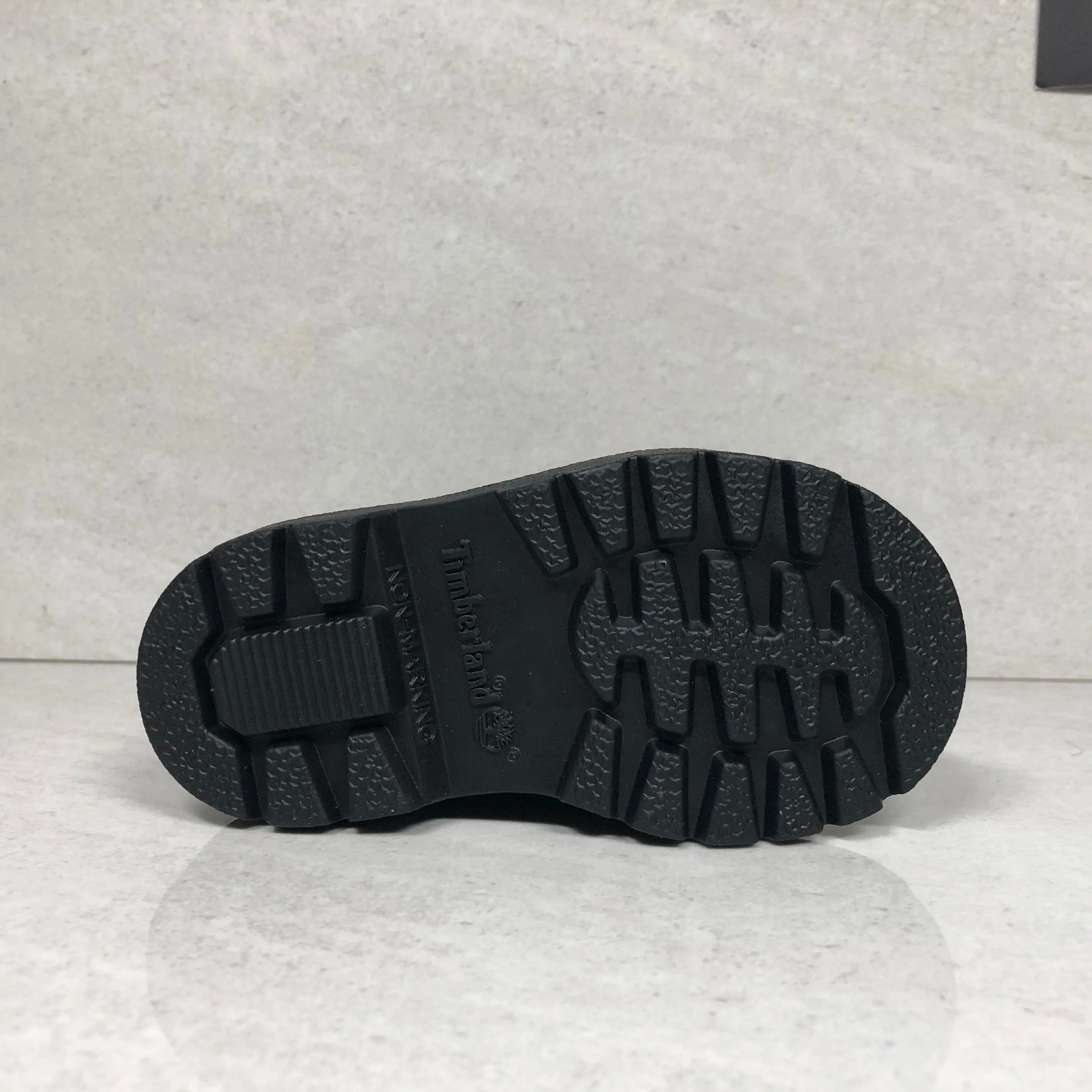 DS Toddler Timberland Classic 6Inch Boot Size 5 Black TB010810
