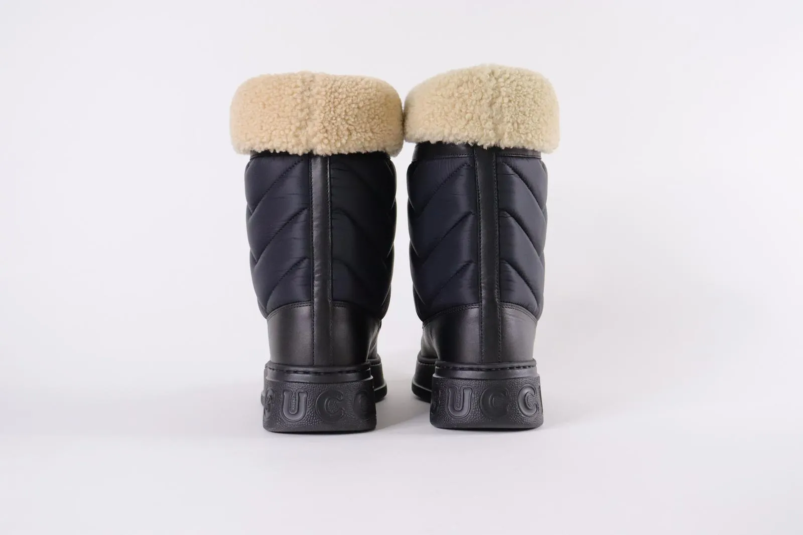 GUCCI Quebec Calfskin Wool Chevron Quilted Horsebit Snow Boots