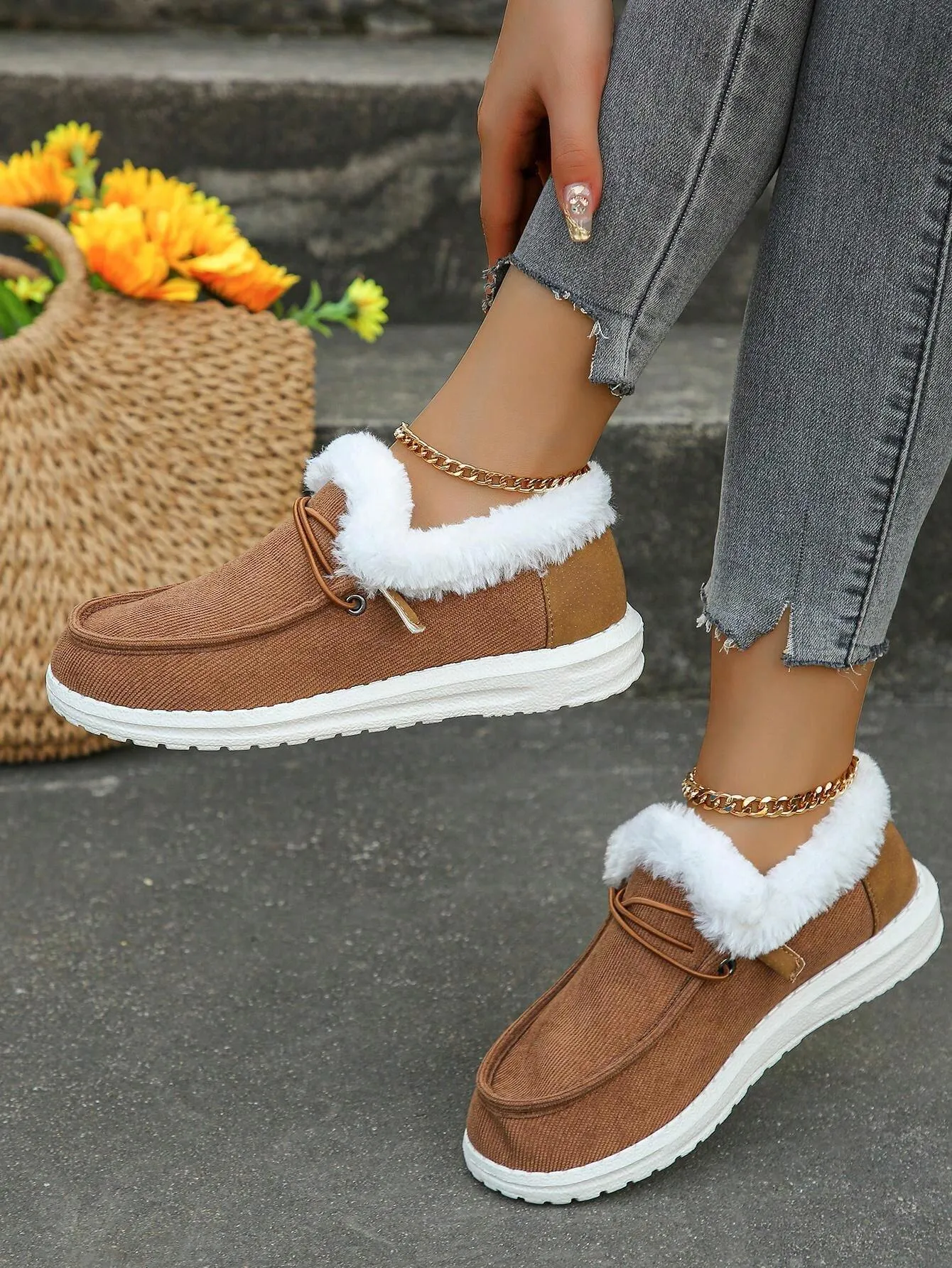 OrthoPlush - Plush-lined mid-height orthopedic canvas shoes